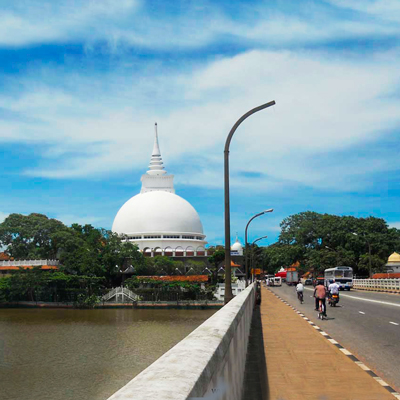 Kalutara Bodhiya уникальный буддийский храм в Калутаре, Шри-Ланка Гангатилака вихара уникальный буддийский храм в Калутаре, Шри-Ланка