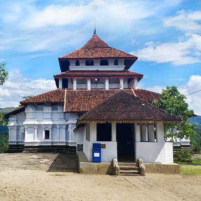 Храм Ланкатилака Вихарайа Канди, Шри Ланка